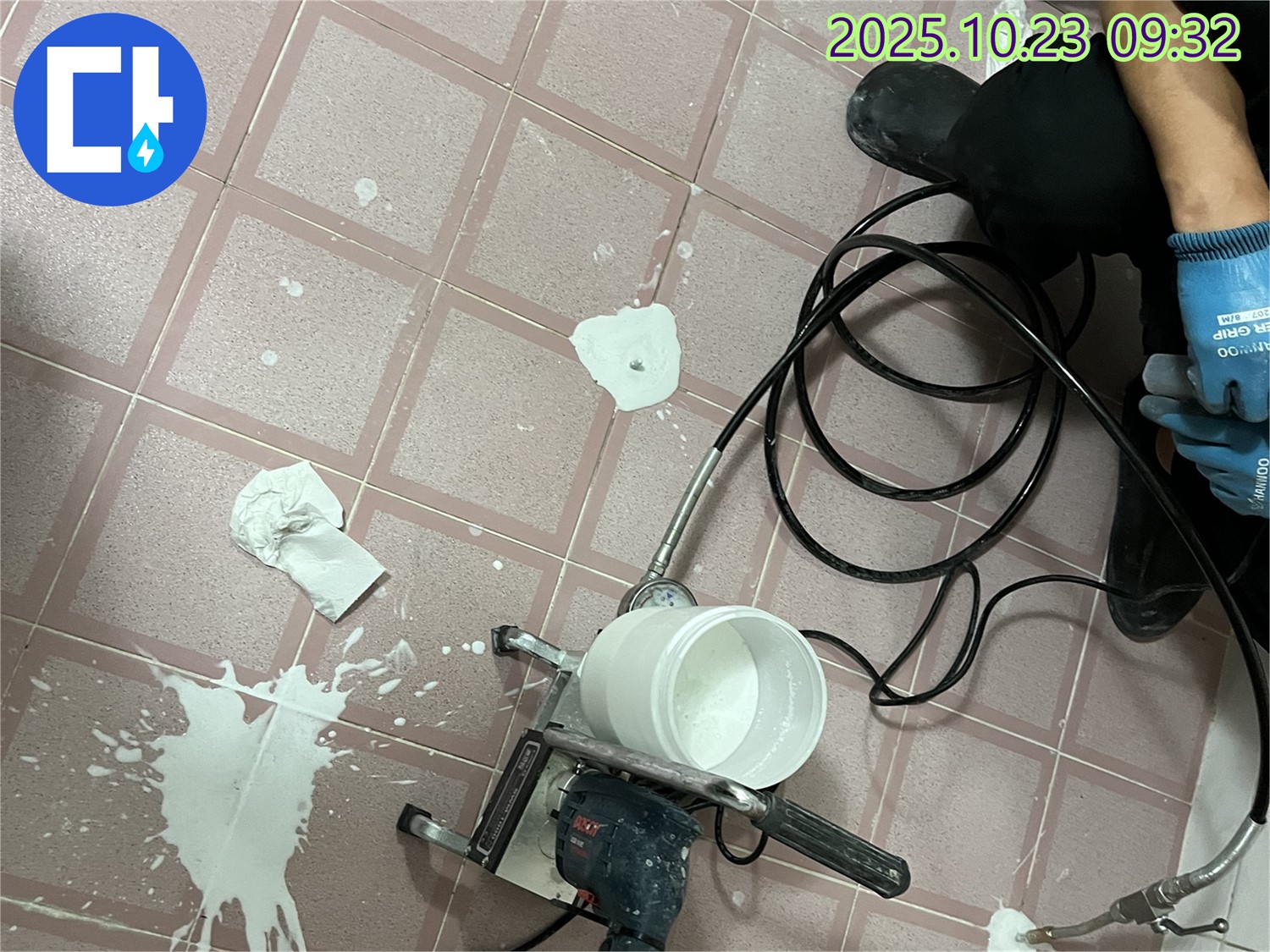 독산동 형제맨션빌 누수 - 꼼꼼한 방수 스프레이 시공으로 누수 해결