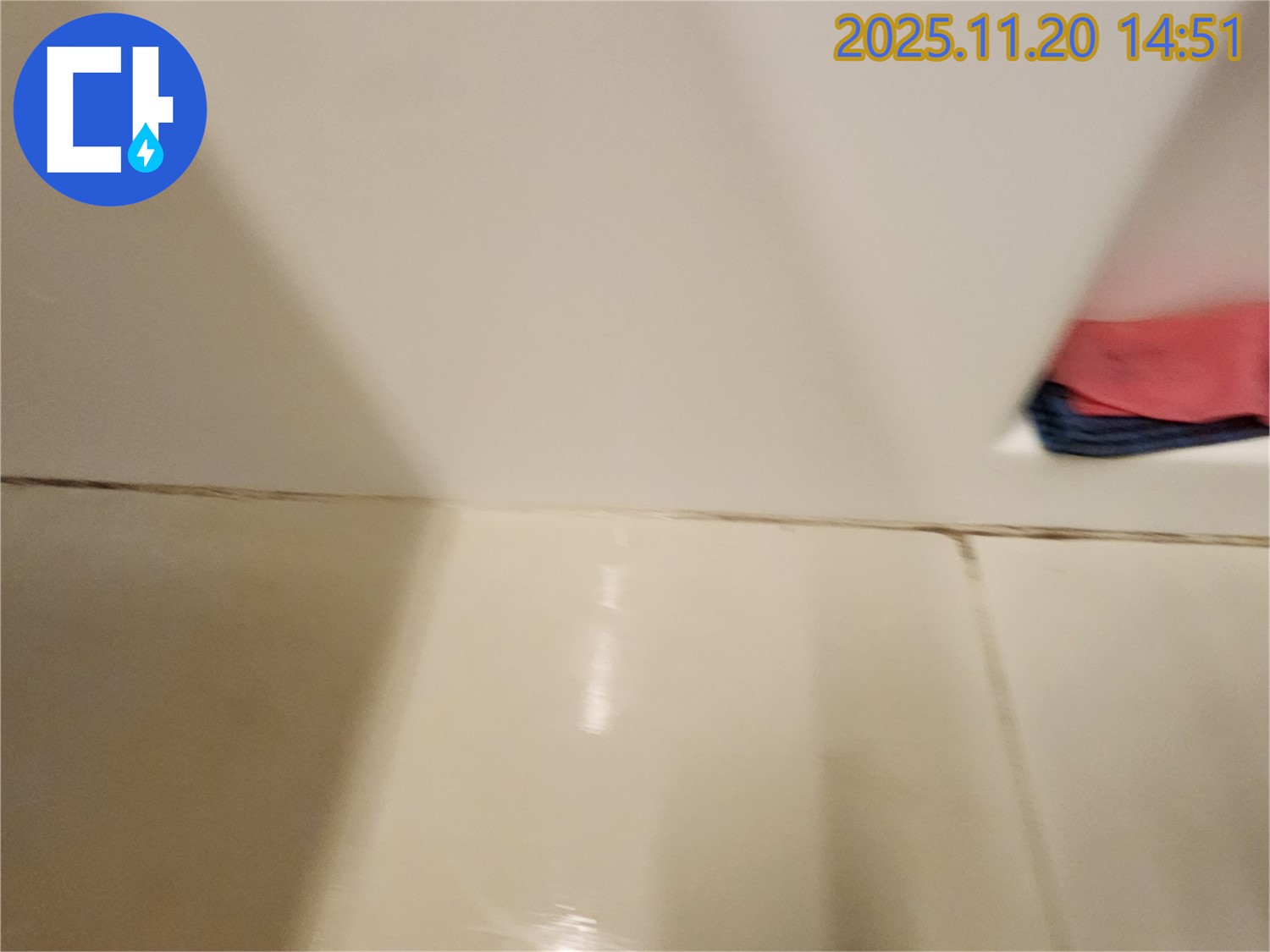 포천 가산면 타일 틈새 누수 방지 - 꼼꼼한 방수 시공으로 누수 걱정 없이 쾌적한 환경을 만들어 드립니다.