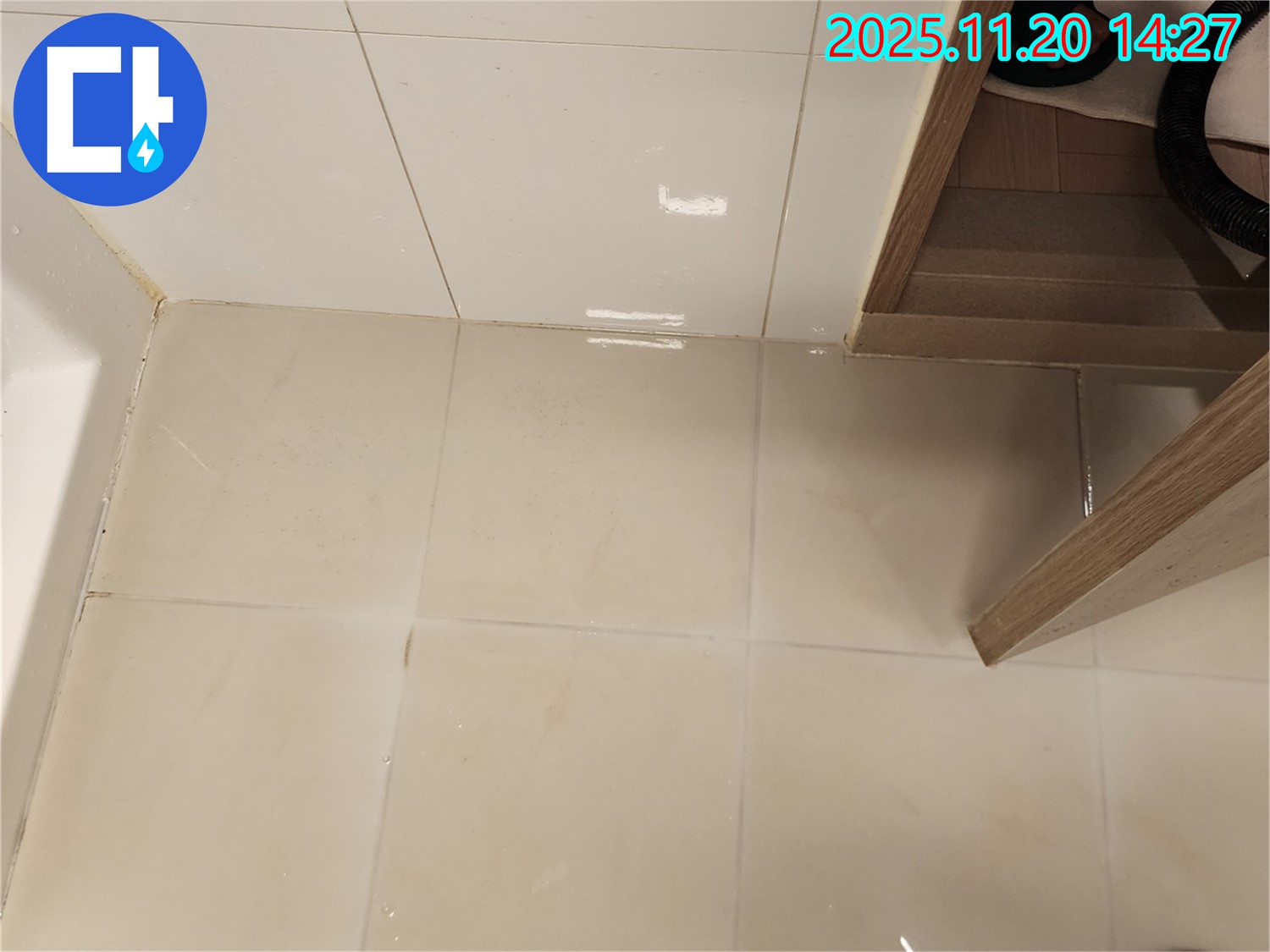 포천 가산면 마산리 욕실 바닥 타일 틈새 누수 - 긴급 점검으로 문제 해결!