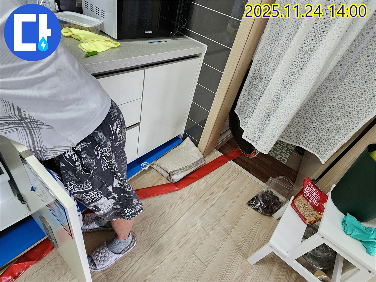 고객 만족 최우선 - 꼼꼼한 시공과 친절한 서비스로 고객 만족을 위해 최선을 다합니다.